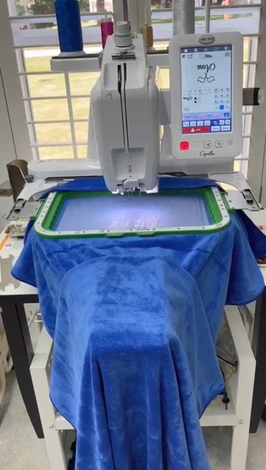 thread an embroidery needle